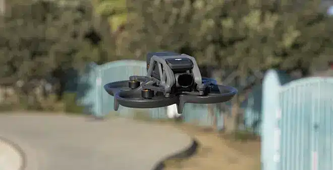 a flying fpv drone