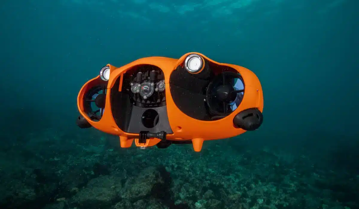 drone inside water jpeg